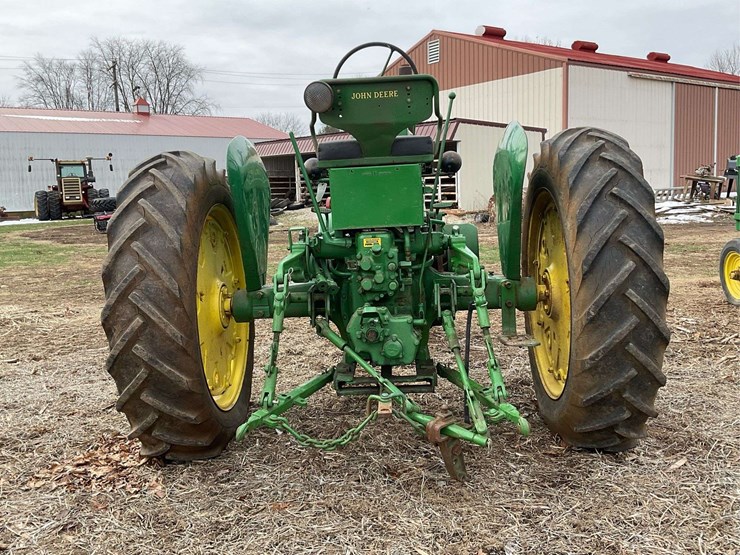 john-deere-70-image-4