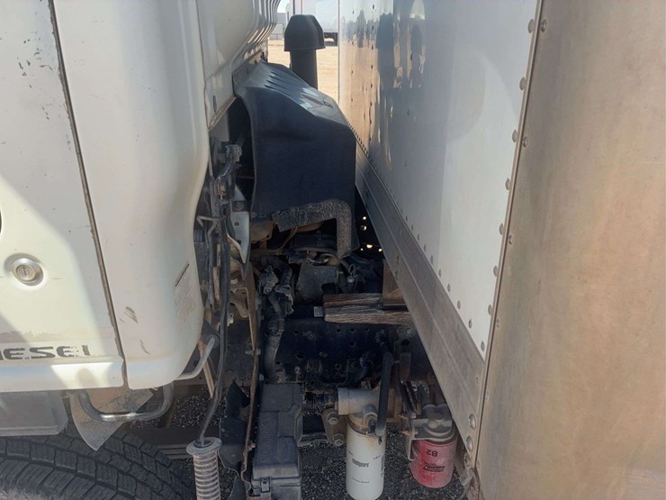 2006-chevrolet-w3500-image-6