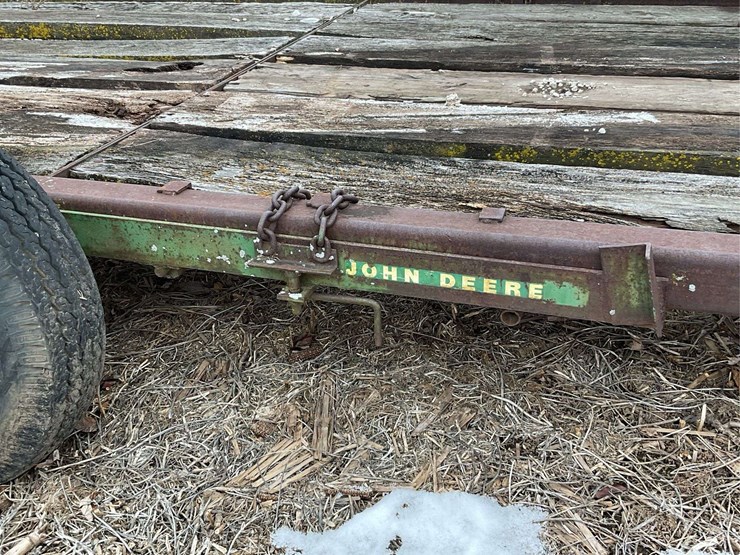 john-deere-28-image-17