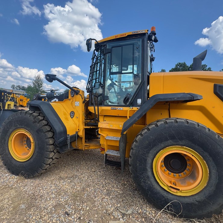 2019 JCB 457