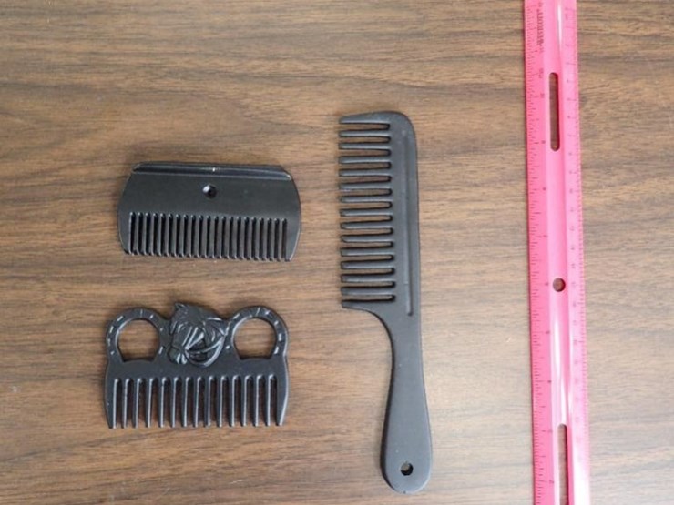 black-metal-horse-hair-combs---qty-3---tag-#-8629-image-1
