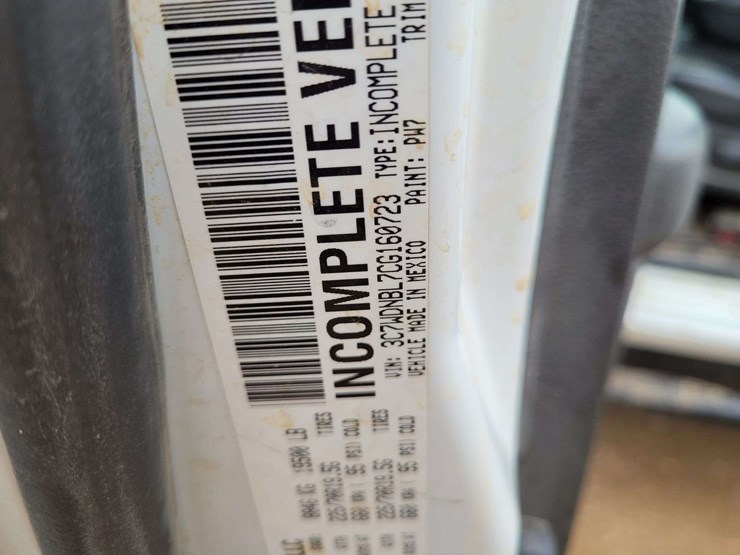 2012-ram-5500-chassis-regular-cab-2d-bucket-truck-image-20