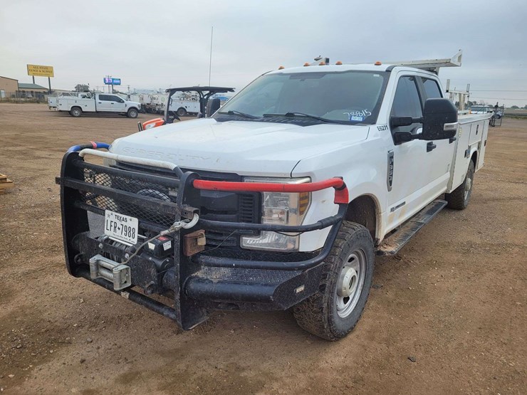 2018-ford-f350-image-1
