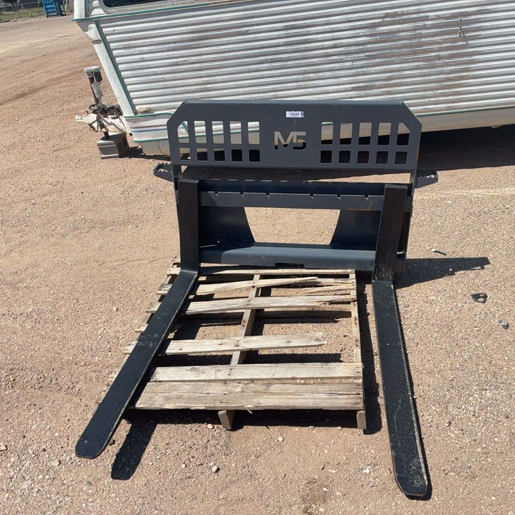 Skid Steer Pallet Forks