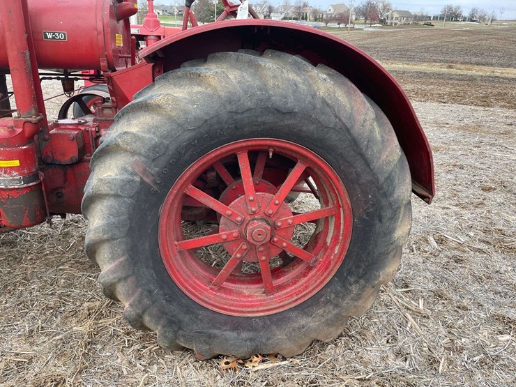 mccormick-deering-w-30-wide-front-on-rubber-image-39