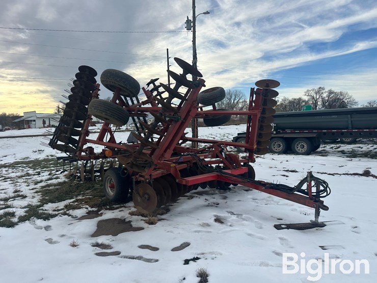 case-ih-3950-image-3