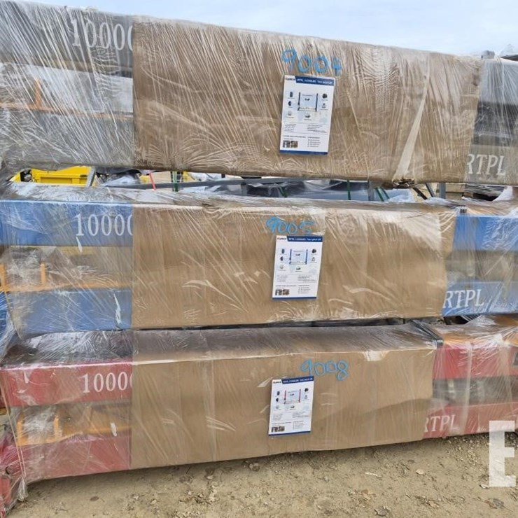 IRLANCH TWO-POST 10,000LB LIFT HOIST