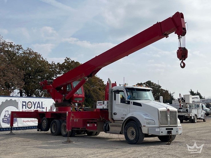 2015-kenworth-t880-image-1