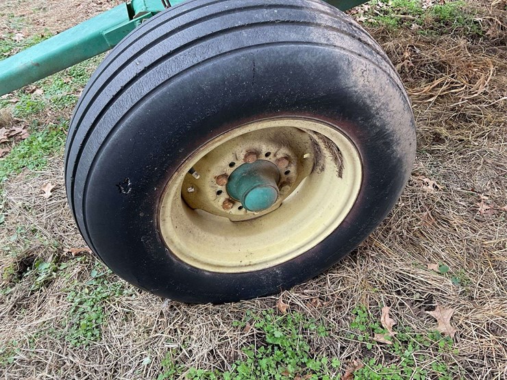 gravity-flow-wagon-image-18