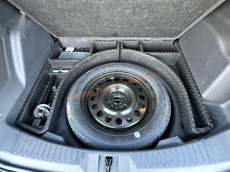 ford-escape-titanium-image-32