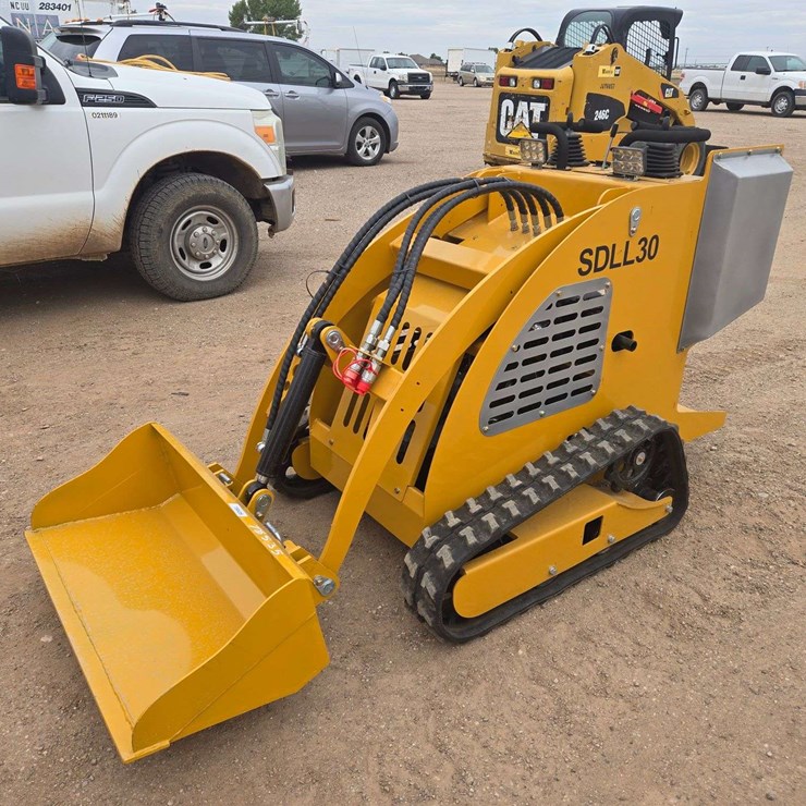 2025 SDLanch SDLL30 Mini Skid Steer