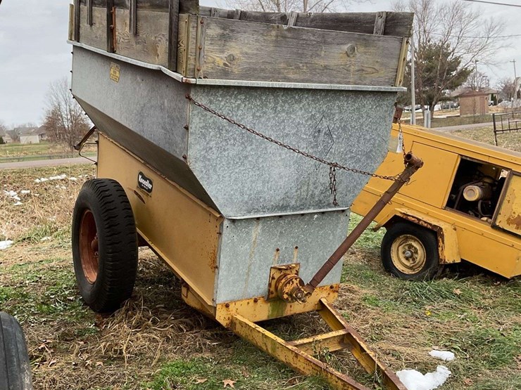 knoedler-pto-drive-auger-cart-image-4