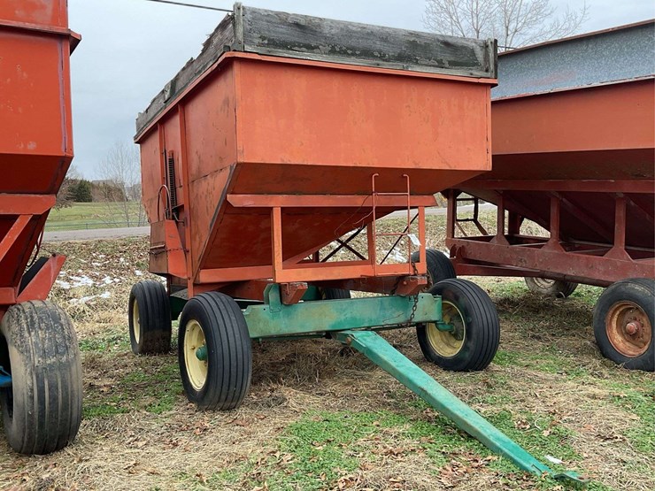 gravity-flow-wagon-image-1