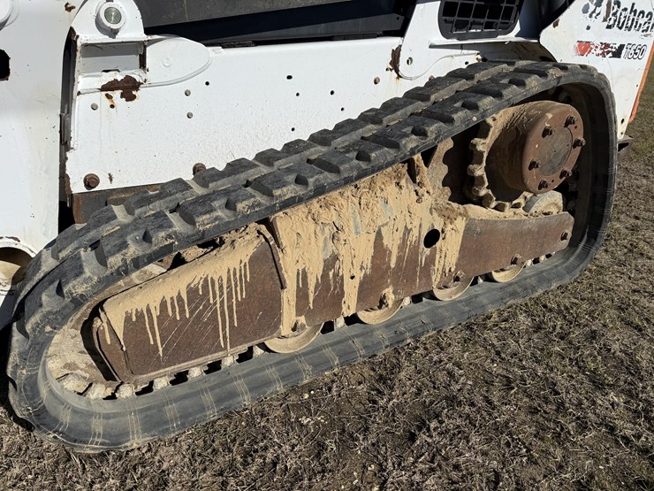 2014-bobcat-t650-image-7