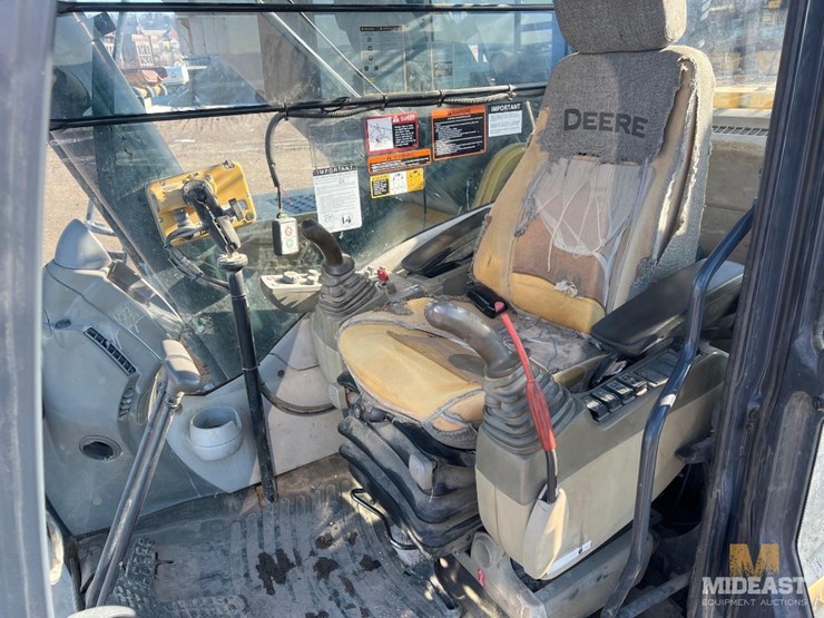 deere-470g-lc-image-46