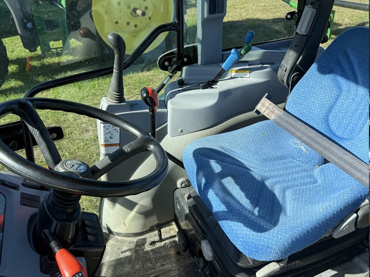 new-holland-boomer-47-image-2