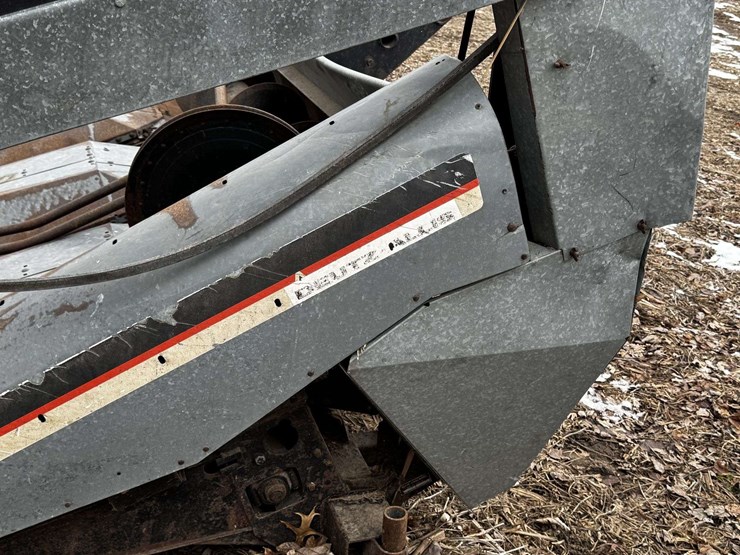 deutz-allis-6-row-corn-head-w/ac-pickup-reel-attachment-image-4