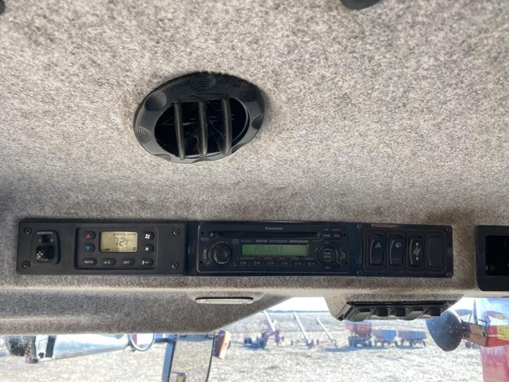 massey-ferguson-9695-image-6