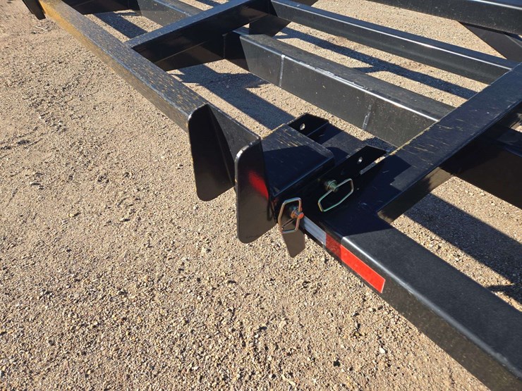 2023-drop-pin-combine-head-hauler-image-10