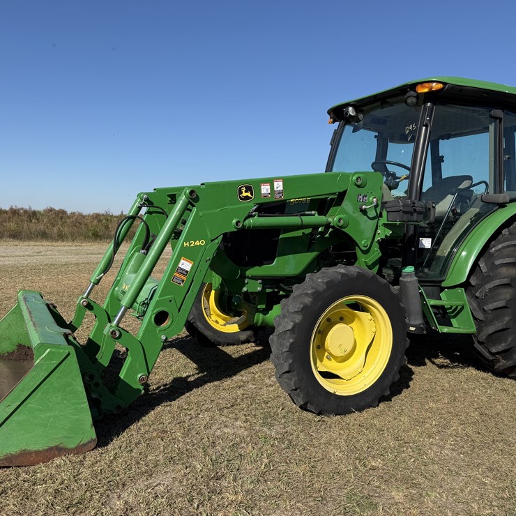 2016 John Deer 5075E