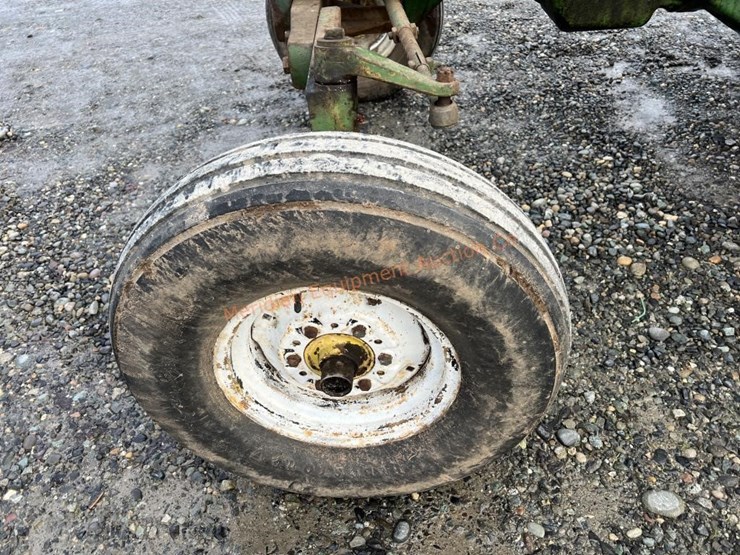 john-deere-2010-image-13