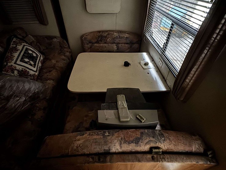 coachmen-catalina-lite-hw-22'-travel-trailer-image-20