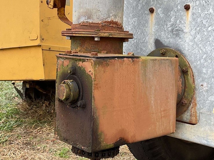 knoedler-pto-drive-auger-cart-image-16