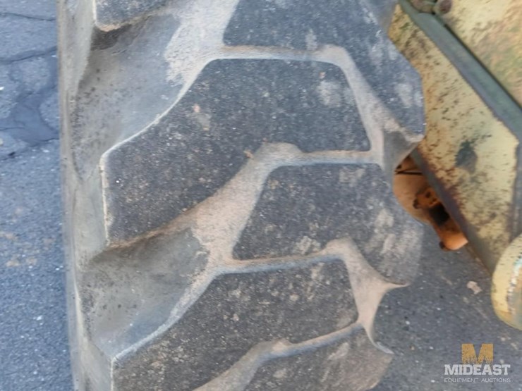 1983-caterpillar-920-image-12