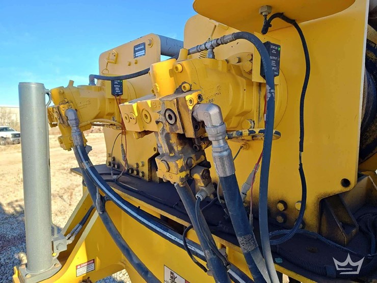 2014-grove-tms700e-image-37