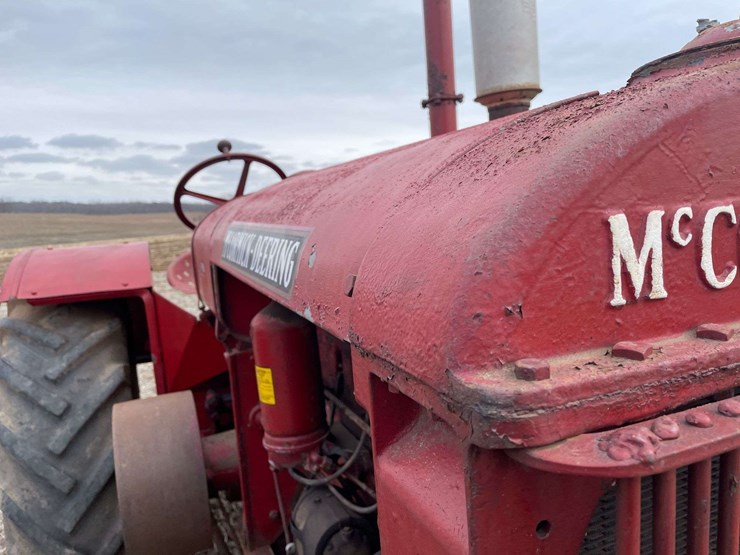 mccormick-deering-w-30-wide-front-on-rubber-image-14