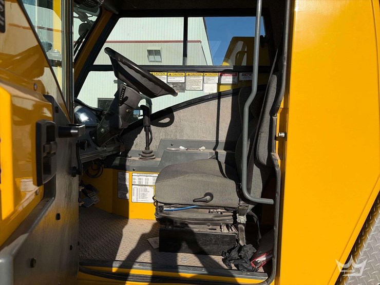 2019-grove-tms-9000-2-115-ton-hydraulic-truck-crane-image-14