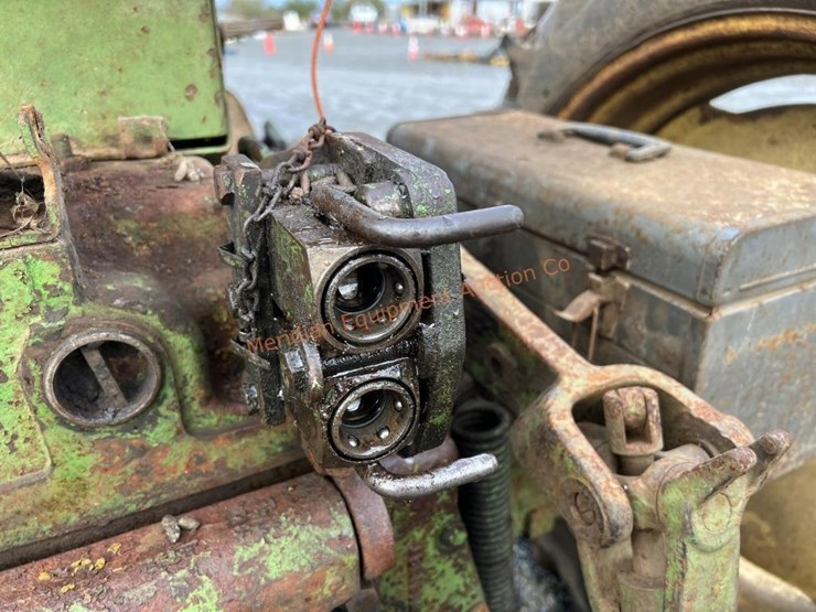 john-deere-2010-image-7