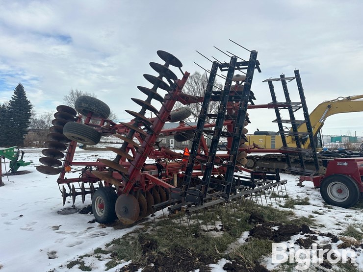 case-ih-3950-image-5