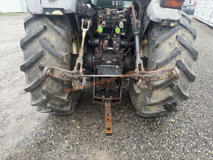 new-holland-tn95fa-image-21