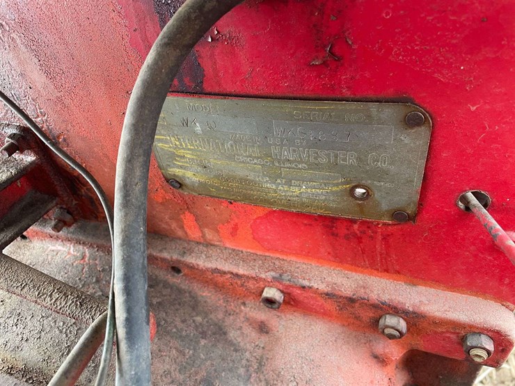 mccormick-deering-wk-40-wide-front-on-rubber-image-39