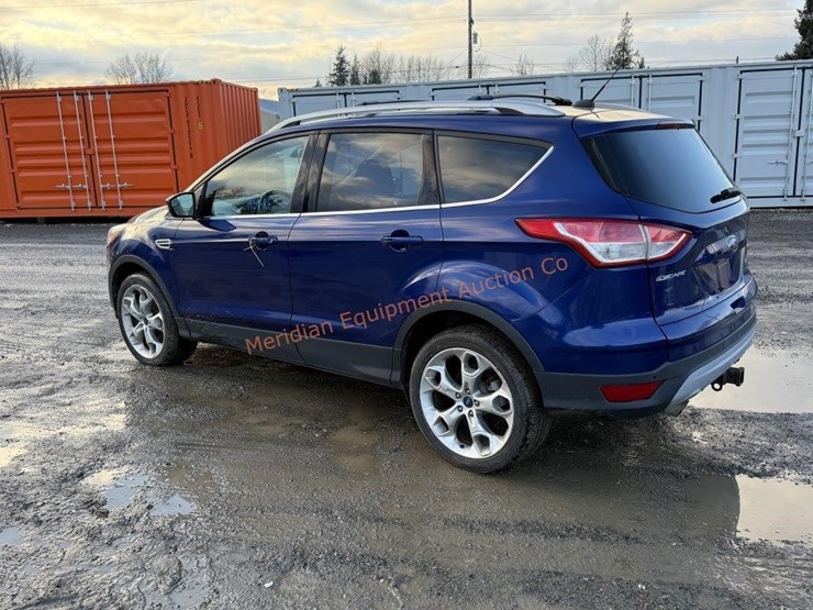 ford-escape-titanium-image-3