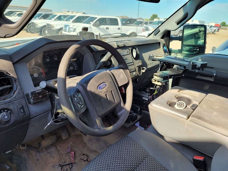 2016-ford-f550-image-11