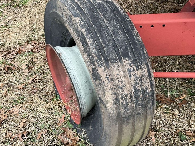 gravity-flow-wagon-image-10