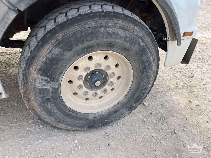 2015-kenworth-t880-image-37