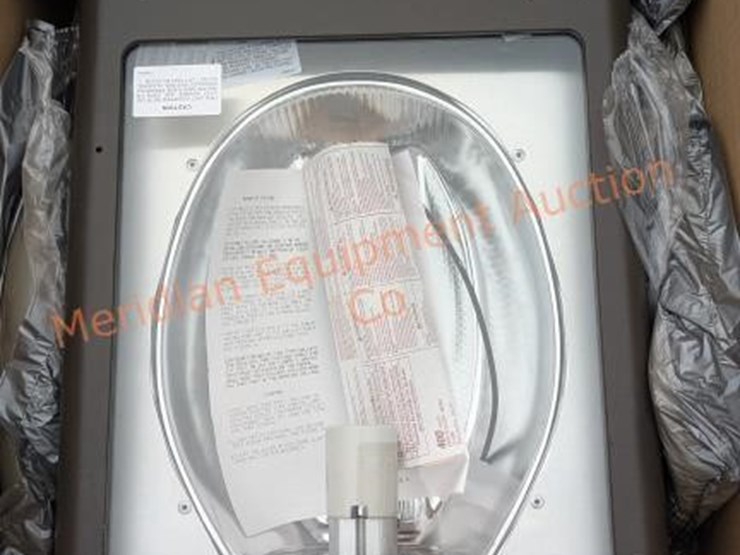 2--flagpole-lights-image-1