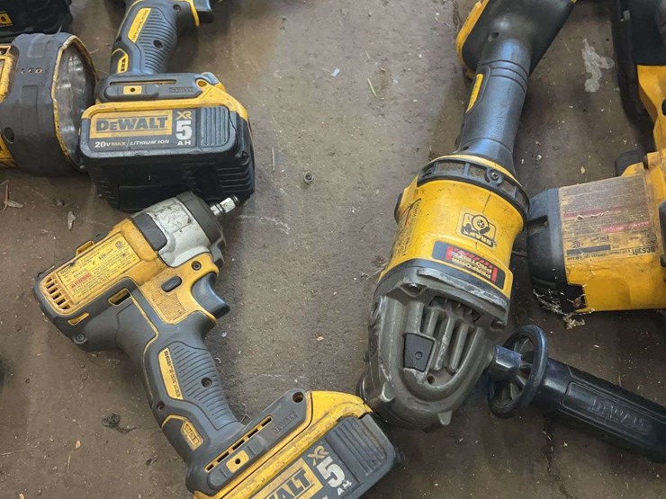 dewalt-tools-image-2