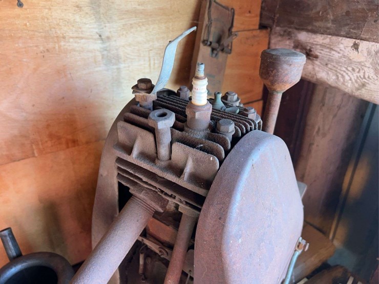 engines,-oil-jugs,-and-rope-image-21