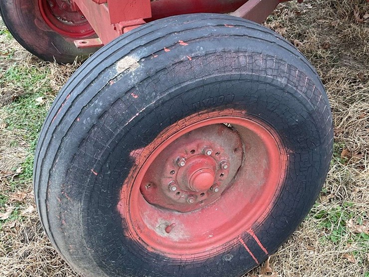 gravity-flow-wagon-image-7