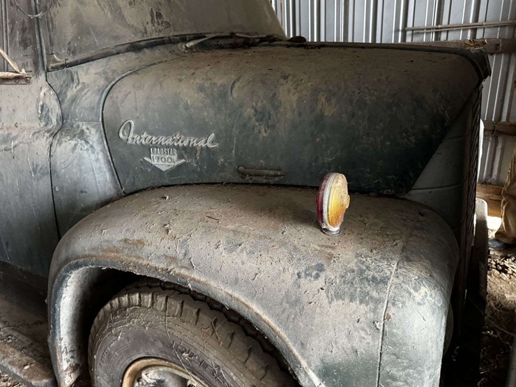 1964-international-loadstar-image-2