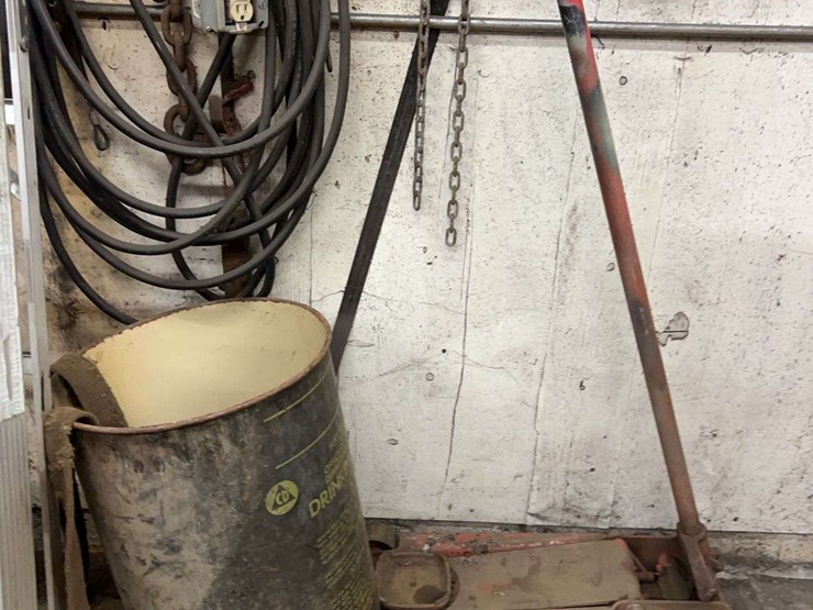 wall-of-tools-image-4