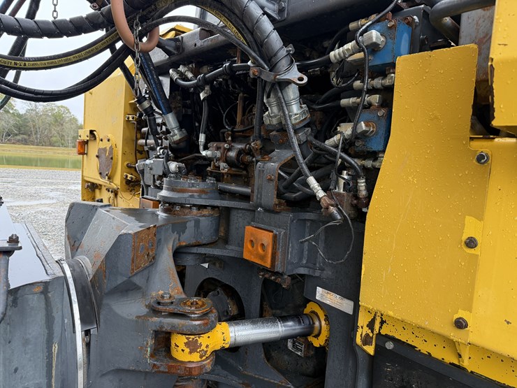 2004-komatsu-hm400-1-image-17