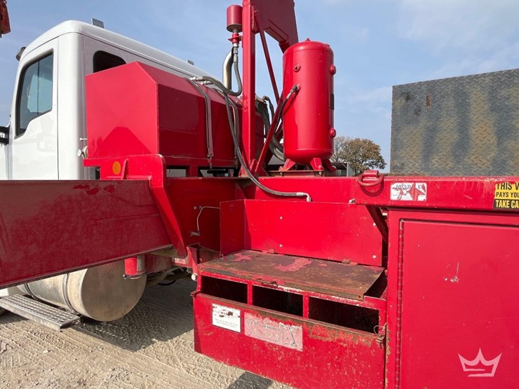 2015-kenworth-t880-image-22