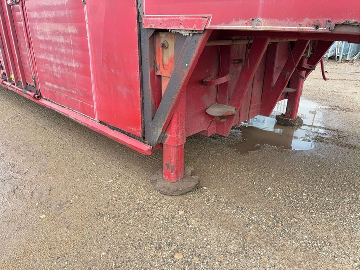 horse-transport-5th-wheel-livestock-trailer-image-56