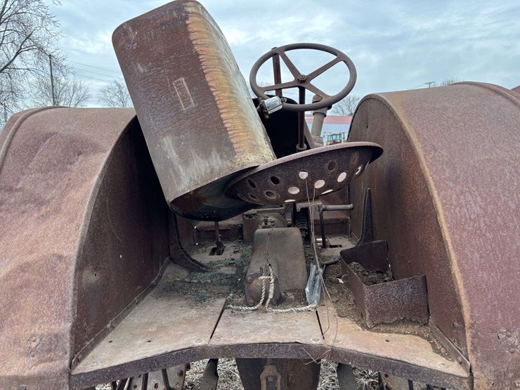 mccormick-deering-wk-40-parts-tractor-image-53