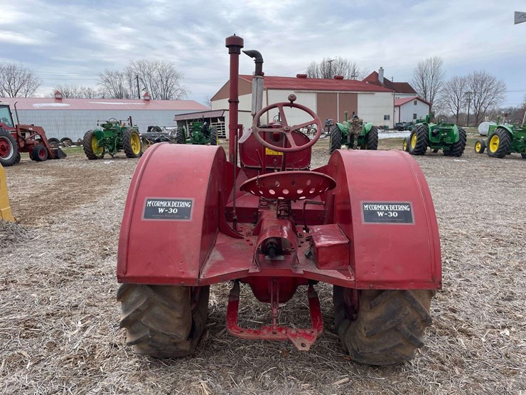 mccormick-deering-w-30-wide-front-on-rubber-image-5